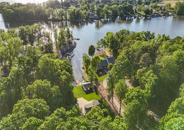 Photo 1 of Single family home for sale at 710 Riverwood Dr, Lexington, NC 27292 | MLS# 1217393 | Listing updated on 2026-08-19