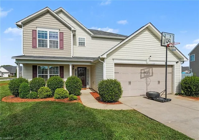Photo 2 of Single family home for sale at 4338 Wyoming Ct, Thomasville, NC 27360 | MLS# 1233031 | Listing updated on 2026-09-19