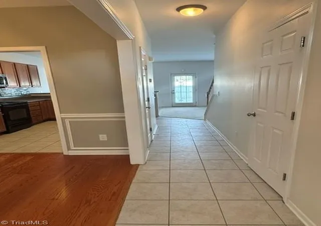 Photo 3 of Single family home for sale at 3523 Park Hl Xing Dr, High Point, NC 27265 | MLS# 1231482 | Listing updated on 2026-09-08