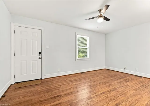 Photo 4 of Single family home for sale at 1807 Haverford St, Durham, NC 27705 | MLS# 1229163 | Listing updated on 2026-09-17