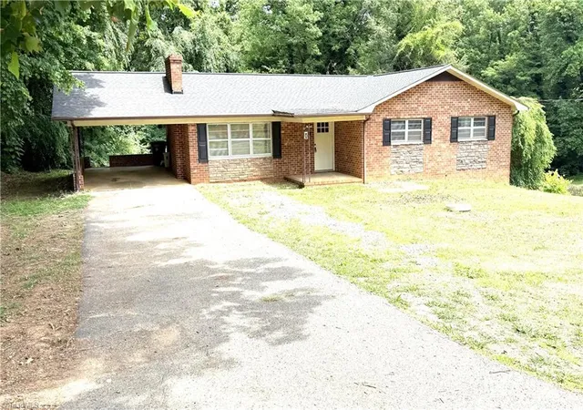 Homes for sale in Mount Airy, NC | 134 Carolina Ave, Mount Airy, NC 27030 | MLS# 1221825