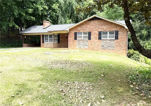 Homes for sale in Mount Airy, NC | 134 Carolina Ave, Mount Airy, NC 27030 | MLS# 1221825