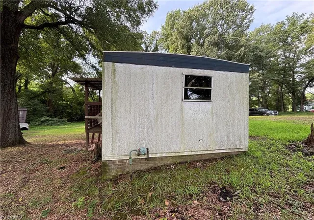 Photo 4 of Sale Pending at 497 Pine St, Burlington, NC 27217 | MLS# 1233285 | Listing updated on 2026-09-02