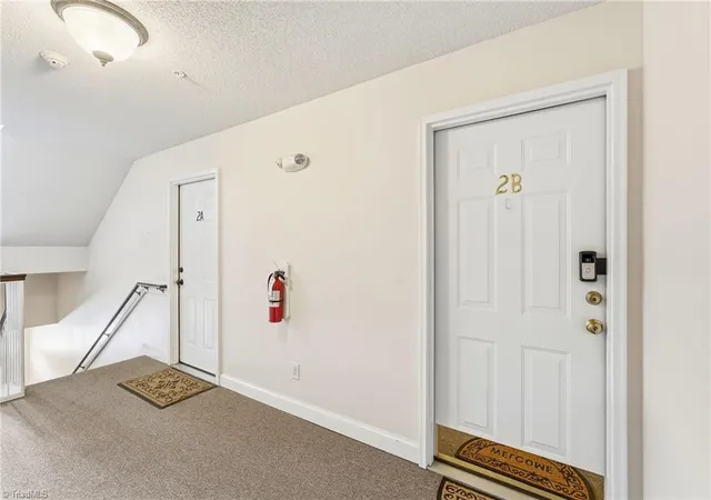 Homes for sale in High Point, NC | 6105 Hedgecock Cir #2B, High Point, NC 27265 | MLS# 1225662