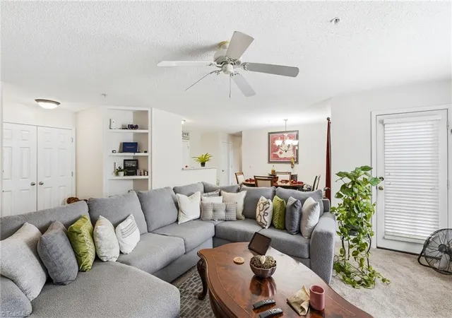 Homes for sale in High Point, NC | 6105 Hedgecock Cir #2B, High Point, NC 27265 | MLS# 1225662