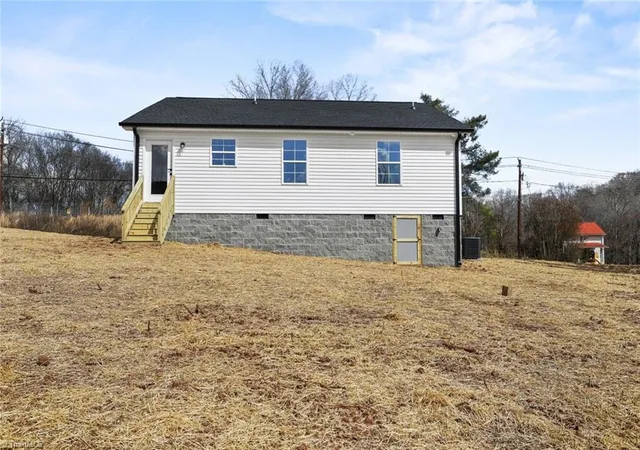 29th image of 821 Bridge St, Eden, NC 27288 | MLS# 1211111