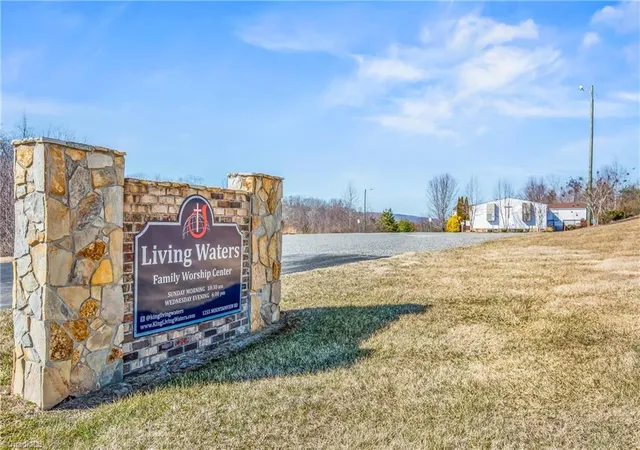 3rd image of 1255 Mountain View Rd, King, NC 27021 | MLS# 1204564