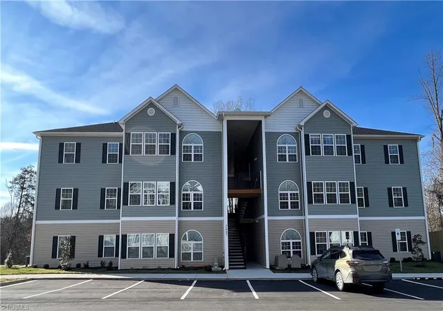 15th image of 2607 Pennoak Wy #J, Greensboro, NC 27407 | MLS# 1210891