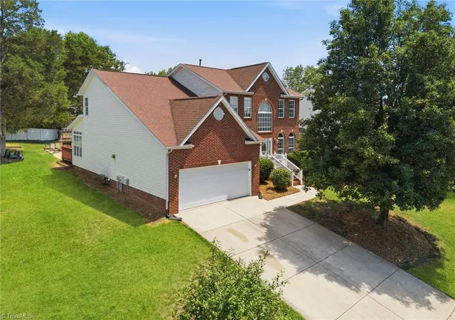 Photo 1 of Single family home for sale at 4380 Peaceford Glen Dr, High Point, NC 27265 | MLS# 1227927 | Listing updated on 2026-09-15