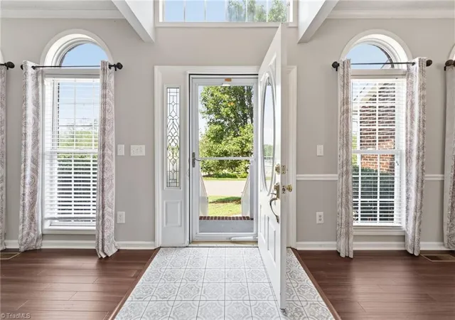 Photo 3 of Single family home for sale at 4380 Peaceford Glen Dr, High Point, NC 27265 | MLS# 1227927 | Listing updated on 2026-09-15