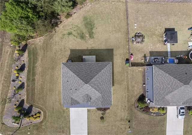 Photo 4 of Single family home for sale at 101 Stillhouse Farm Dr, Graham, NC 27253 | MLS# 1216664 | Listing updated on 2026-09-14