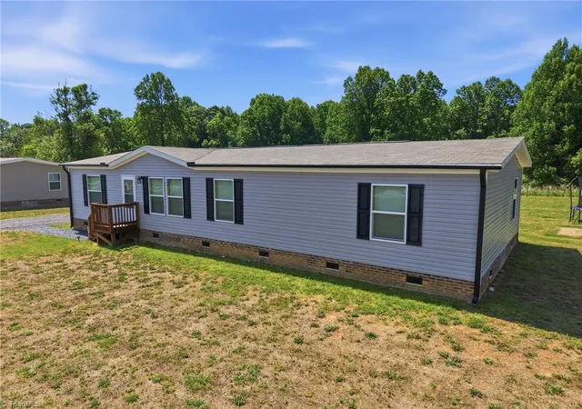 Homes for sale in Staley, NC | 7002 Brooksdale Rd, Staley, NC 27355 | MLS# 1220592