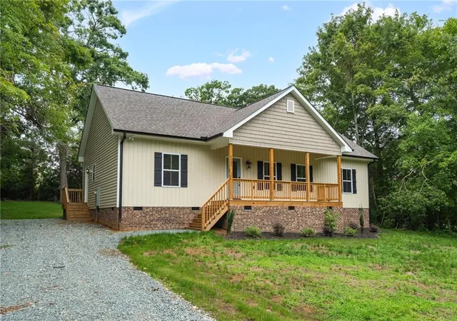 Photo 3 of Sale Pending at 4505 Alamance Baptist Church Loop, Burlington, NC 27215 | MLS# 1231537 | Listing updated on 2026-08-21