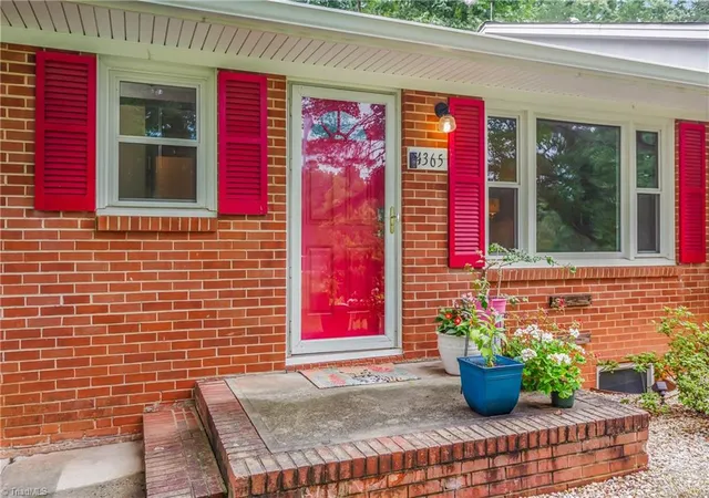 Photo 3 of Sale Pending at 4365 Wakeman Dr, Winston Salem, NC 27105 | MLS# 1229500 | Listing updated on 2026-09-04