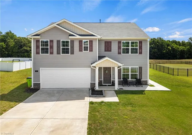 Photo 2 of Single family home for sale at 183 Ashfield Ln, Lexington, NC 27292 | MLS# 1219935 | Listing updated on 2026-05-16