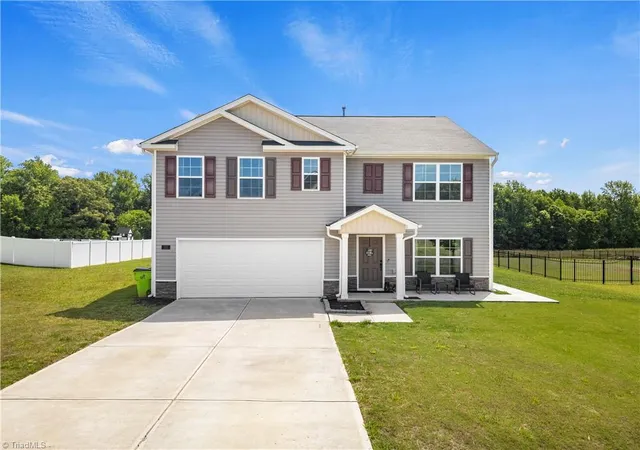 Photo 3 of Single family home for sale at 183 Ashfield Ln, Lexington, NC 27292 | MLS# 1219935 | Listing updated on 2026-05-16