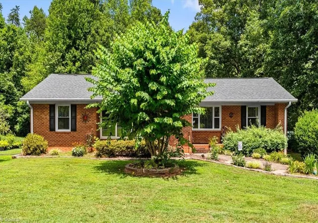 Photo 3 of Single family home for sale at 262 Shady Grv Ln, Winston Salem, NC 27107 | MLS# 1226252 | Listing updated on 2026-07-15