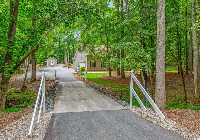 Photo 1 of Single family home for sale at 1239 Blackberry Ridge Rd, High Point, NC 27265 | MLS# 1229071 | Listing updated on 2026-09-17