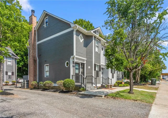 3rd image of 517 Tate St, Greensboro, NC 27403