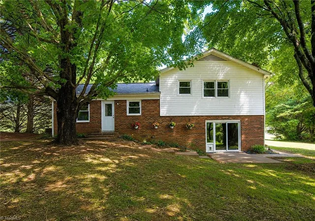 35th image of 123 Regal Cir, Mooresville, NC 28117 | MLS# 1224914