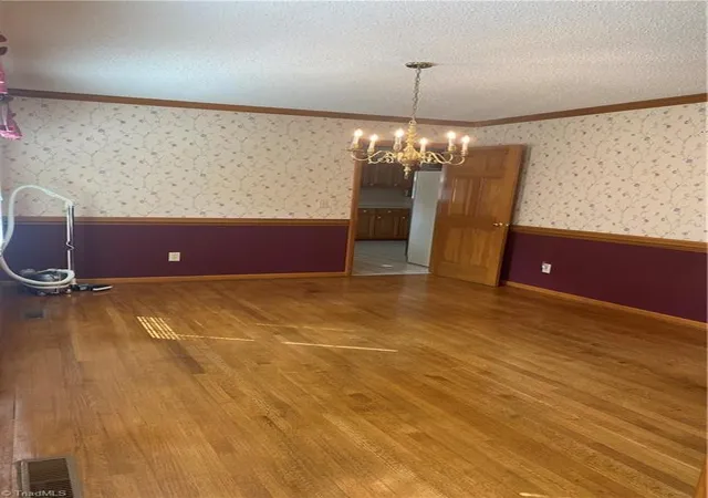 Photo 3 of Single family home for sale at 486 Windsor Park Rd, Kernersville, NC 27284 | MLS# 1228552 | Listing updated on 2026-09-16