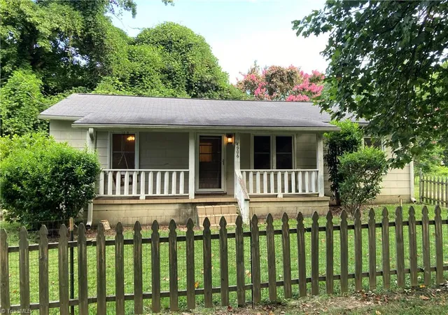2nd image of 4906 4908 Kitty Hawk Rd, Greensboro, NC 27407 | MLS# 1225285