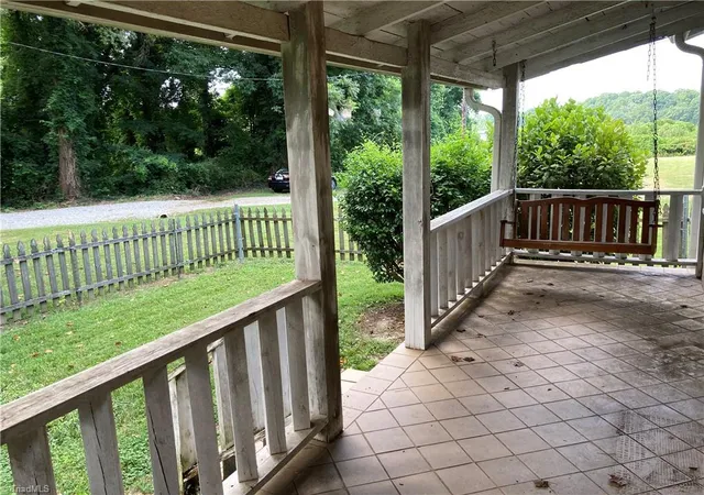 4th image of 4906-4908 Kitty Hawk Rd, Greensboro, NC 27407 | MLS# 1225285
