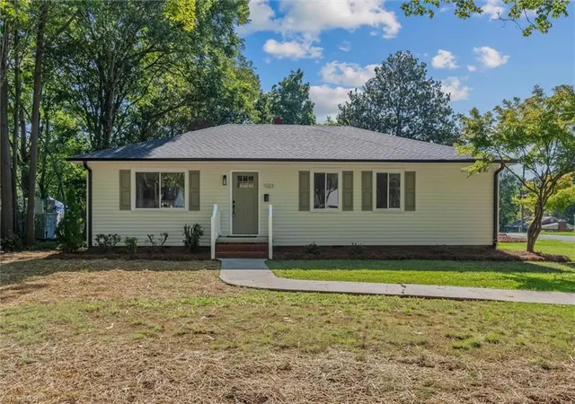 3rd image of 1023 Cliff Rd, Asheboro, NC 27203 | MLS# 1230680