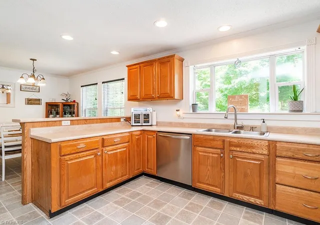 Homes for sale in Haw River, NC | 3286 Nc Hwy 54, Haw River, NC 27258 | MLS# 1224145