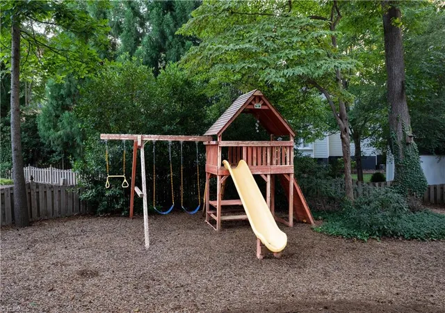 50th image of 2011 Burntleaf Pl, Greensboro, NC 27410 | MLS# 1231706