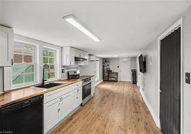 4th image of 2211 Fairfax Rd, Greensboro, NC 27407 | MLS# 1227191