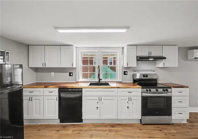 5th image of 2211 Fairfax Rd, Greensboro, NC 27407 | MLS# 1227191