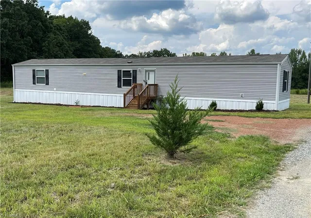 Photo 1 of Sale Pending at 200 Beam Dr, Thomasville, NC 27360 | MLS# 1234049 | Listing updated on 2026-09-09