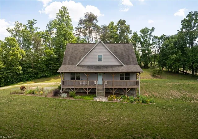 3rd image of 186 Pipers Creek Trl, Ararat, NC 27007 | MLS# 1223255