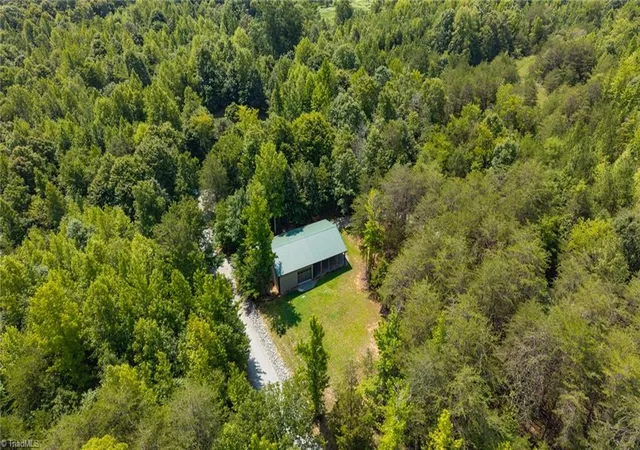 3rd image of 3953 Paylor Rd, Mebane, NC 27302 | MLS# 1230173