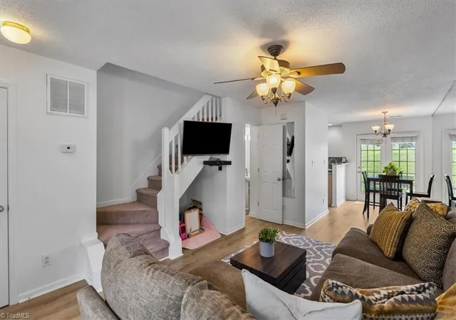 3rd image of 4318 Carlys Wy, Greensboro, NC 27410 | MLS# 1213887