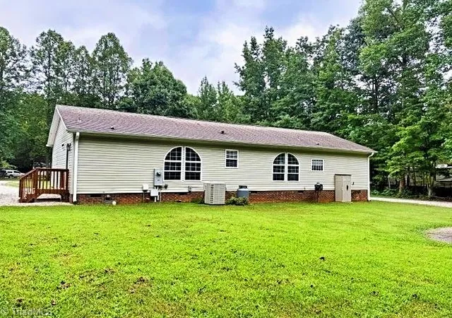 4th image of 88 Dixon Ln, Roxboro, NC 27574 | MLS# 1230555