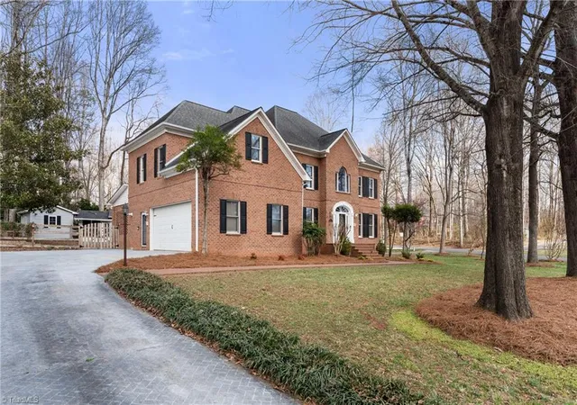 Photo 3 of Single family home for sale at 114 Seminole Ln, Lexington, NC 27295 | MLS# 1210436 | Listing updated on 2026-09-25