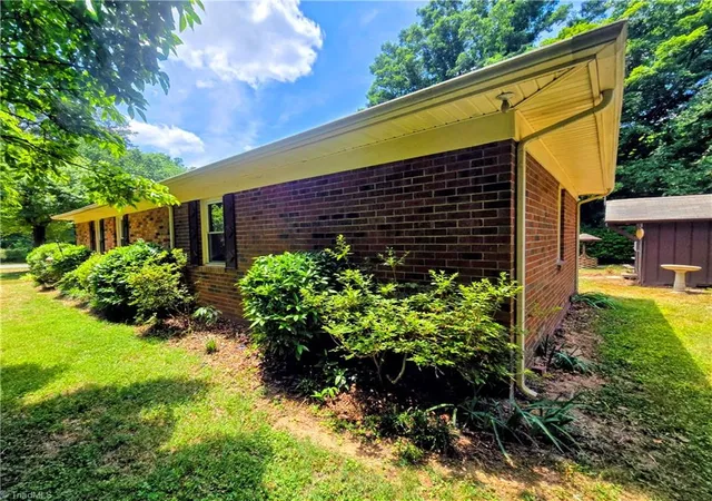 Homes for sale in Randleman, NC | 171 Idlewild Dr, Randleman, NC 27317 | MLS# 1224485