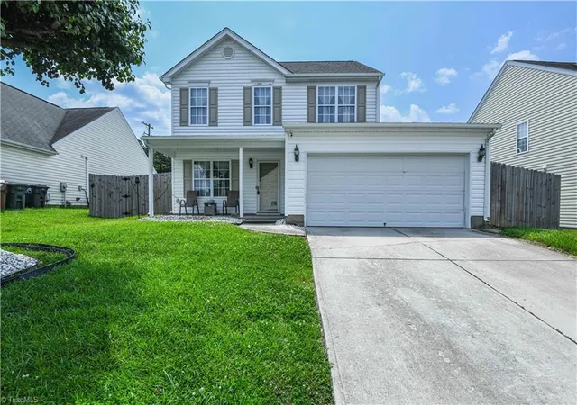 Photo 1 of Single family home for sale at 14 Forestglade Dr, Greensboro, NC 27406 | MLS# 1230941 | Listing updated on 2026-08-14
