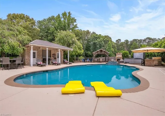 Photo 4 of Single family home for sale at 6087 Grinsted Ct, Greensboro, NC 27455 | MLS# 1223676 | Listing updated on 2026-09-22