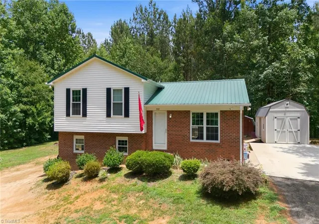 Homes for sale in Lexington, NC | 313 Beckner Rd, Lexington, NC 27292 | MLS# 1224745