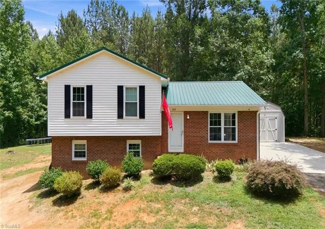 Homes for sale in Lexington, NC | 313 Beckner Rd, Lexington, NC 27292 | MLS# 1224745