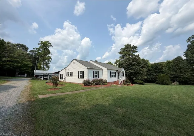 4th image of 10317 Nc Hwy 49 S, Liberty, NC 27298 | MLS# 1229465
