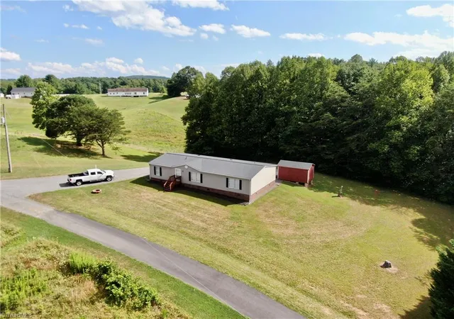 Homes for sale in Claudville, VA | 195 Mountain Crestr Ln, Claudville, VA 24076 | MLS# 1227414