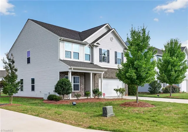 Photo 1 of Single family home for sale at 3424 Vickrey Woods Pl, High Point, NC 27260 | MLS# 1226984 | Listing updated on 2026-09-16