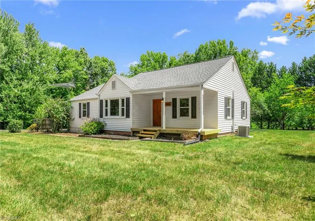 Homes for sale in Reidsville, NC | 8001 Nc Hwy 87, Reidsville, NC 27320 | MLS# 1226822