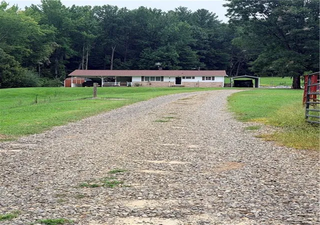 Photo 2 of Single family home for sale at 5705 Statesville Rd, North Wilkesboro, NC 28659 | MLS# 1233032 | Listing updated on 2026-09-30