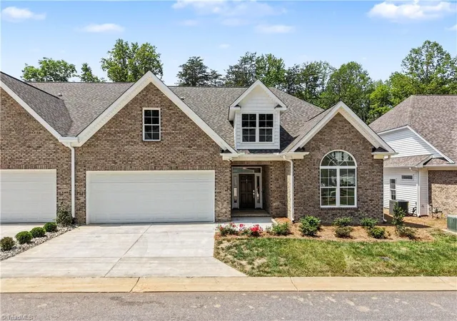 1st image of 17 Asher Ln, Greensboro, NC 27455 | MLS# 1229669