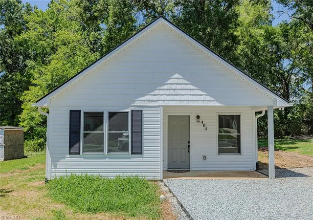 Photo 1 of Single family home for sale at 404 Walker Ave, Graham, NC 27253 | MLS# 1230595 | Listing updated on 2026-09-05